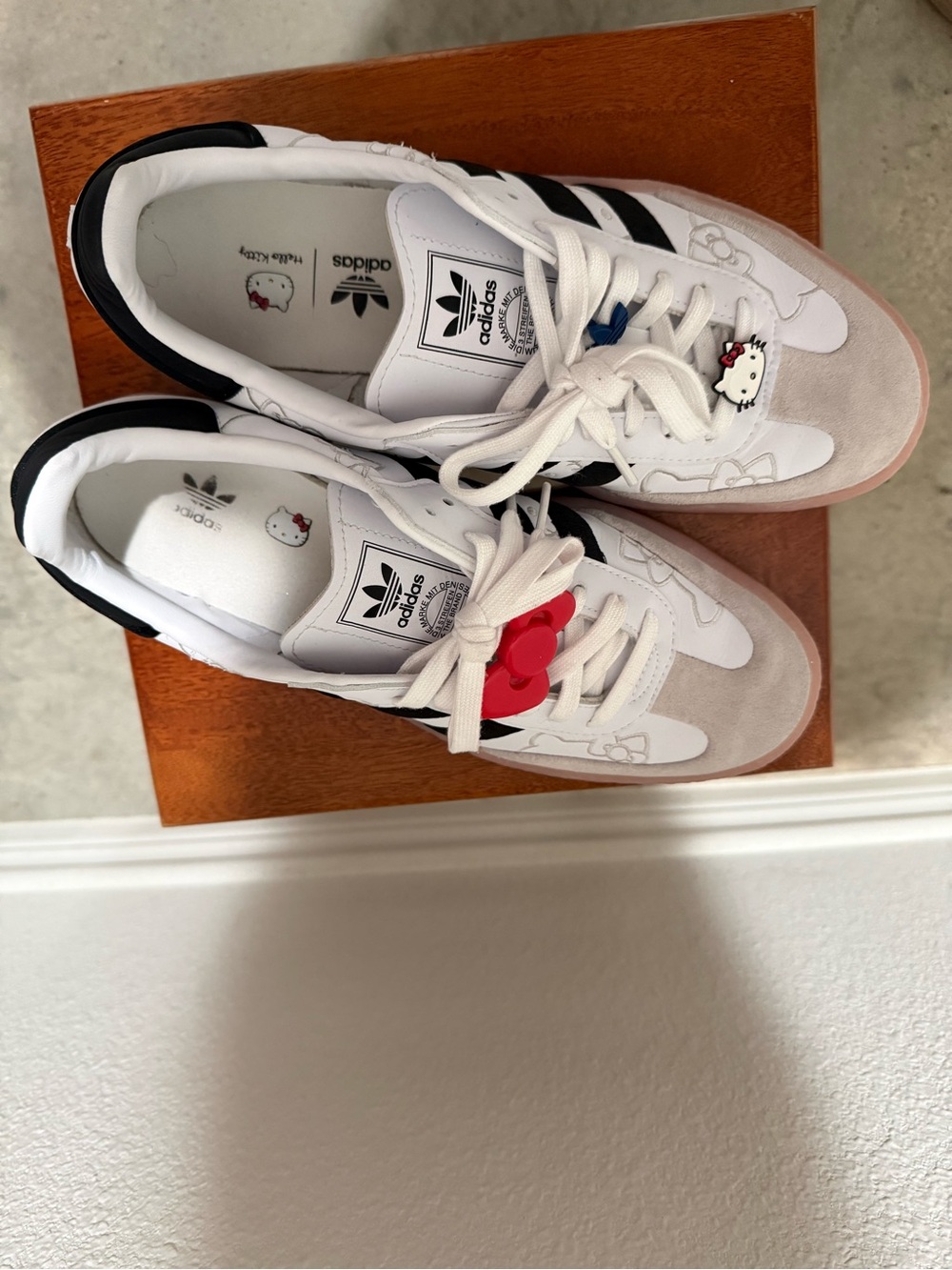 adidas Women White & Black Hello Kitty Lifestyle Sneakers
